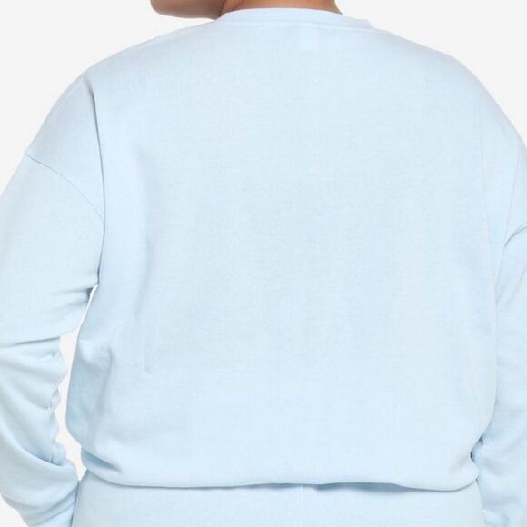 Hot Topic Cinnamoroll Pastel Blue Heart Sweatshirt Plus Size 4 NWT IN PACKAGING - Picture 2 of 5